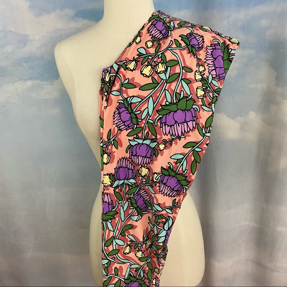 LuLaRoe Leggings Tall & Curvy